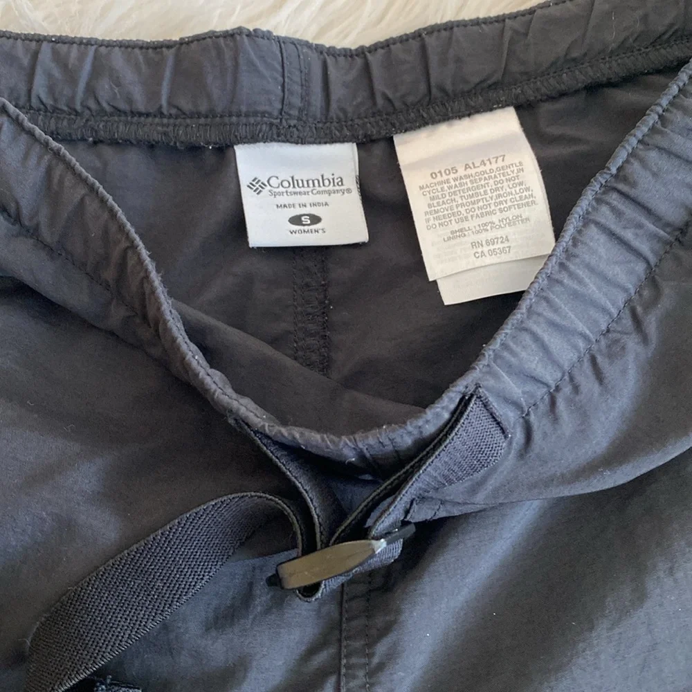 COLUMBIA sportwear shorts